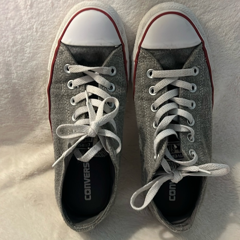 Converse All-Stars gray flannel women size 8. GUC
